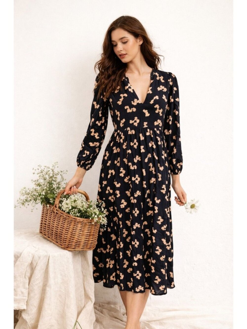 Black Floral Bishop Sleeve Tiered Boho Cottage Core Midi Dress V-Neck Womens M